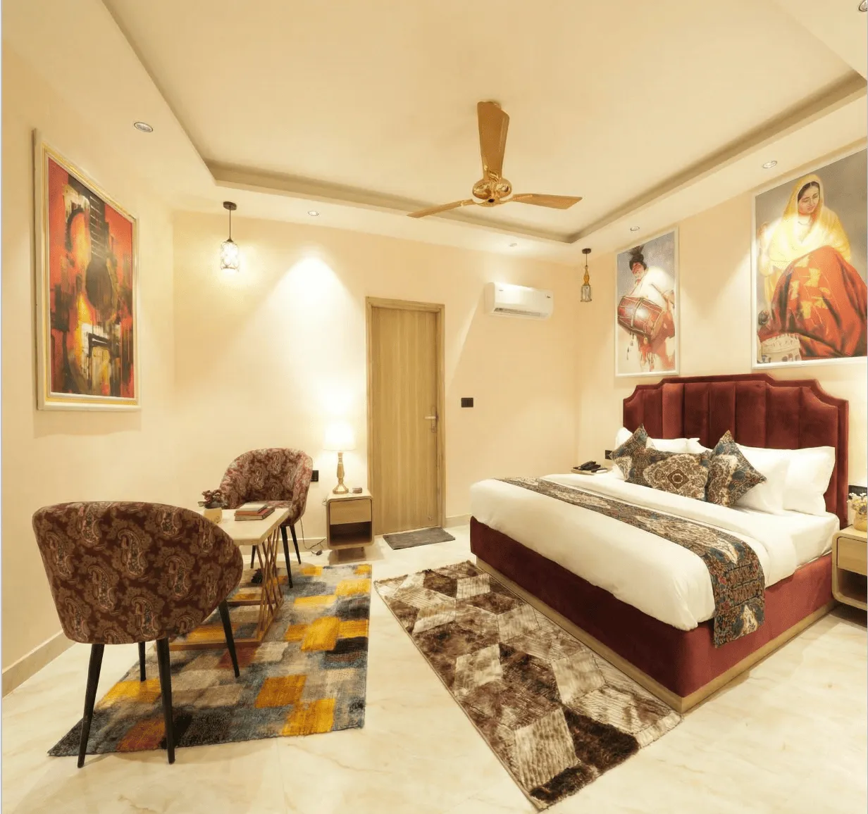 Deluxe Room 1
